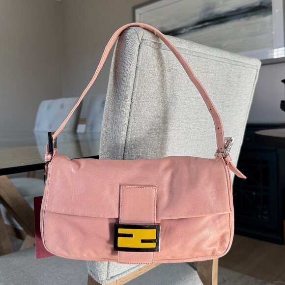 FENDI LEATHER Vintage Baguette Pink - Picture 1 of 12